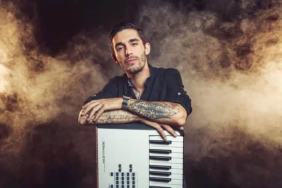 دلارام شیرزادی